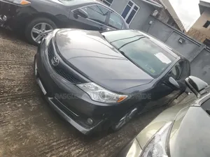 2014 Toyota Camry Sport SE - Foreign Used