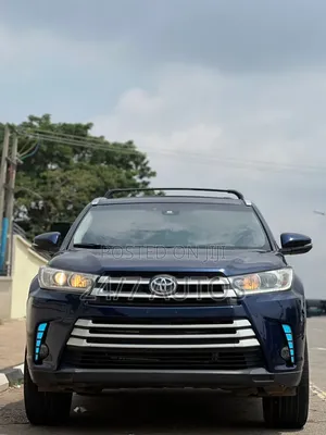 Toyota Highlander XLE 2014 Blue