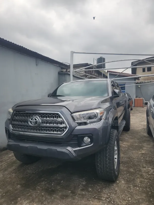 Toyota Tacoma 2017 Laun Randa - 1
