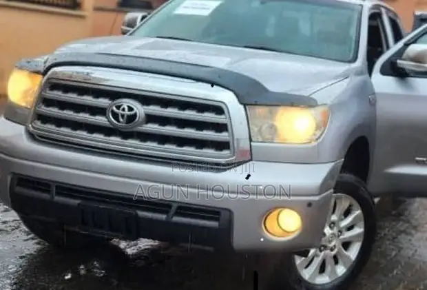 Toyota Tundra CrewMax 4x4 5.7L V8 FFV 2013 Silver - 1
