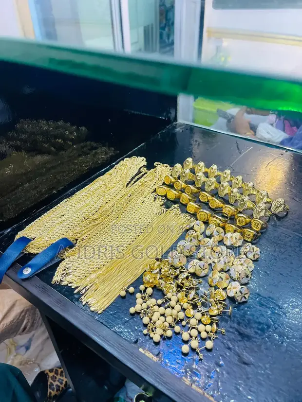 18k Italian Gold Earrings - 1