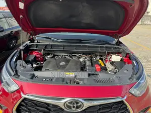 2021 Toyota Highlander Platinum Burgundy