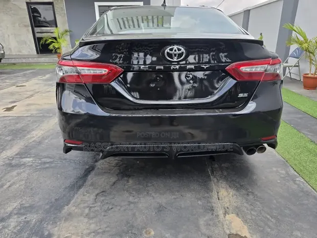 Toyota Camry Sport SE 2019 - 1