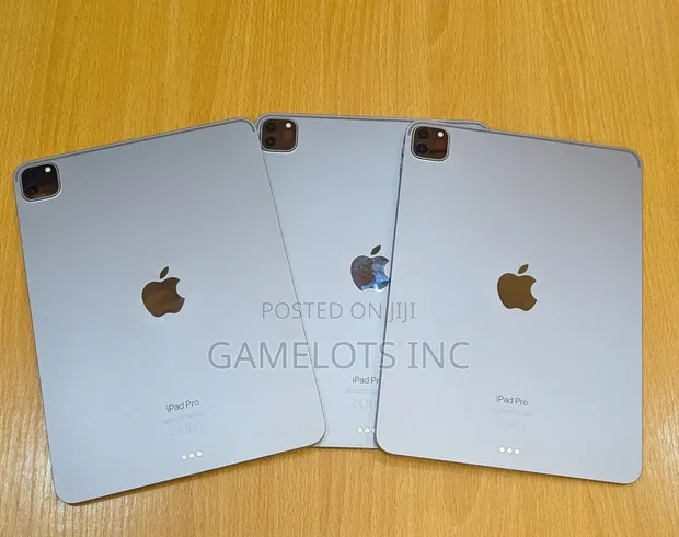 Apple iPad Pro (2022) 128GB Gray - 1