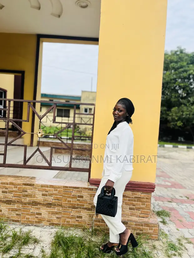 Biology Graduate CV - Sales, Customer Service, Teaching - 1
