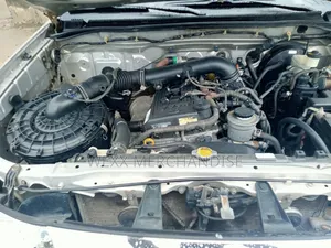 Toyota Fortuner 2.7 AWD 2013
