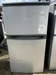 Samsung Mini Fridge - Kai da aka yi amfani da shi kai tsaye daga UK - 1