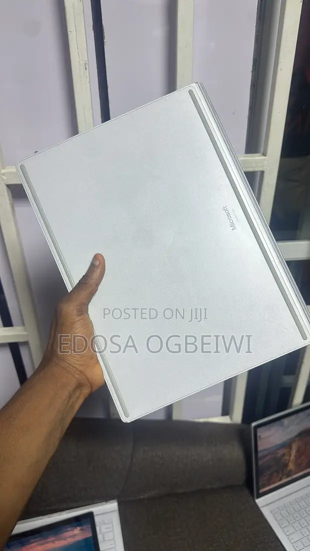 Microsoft Surface Book 2 Laptop (Used) - 1