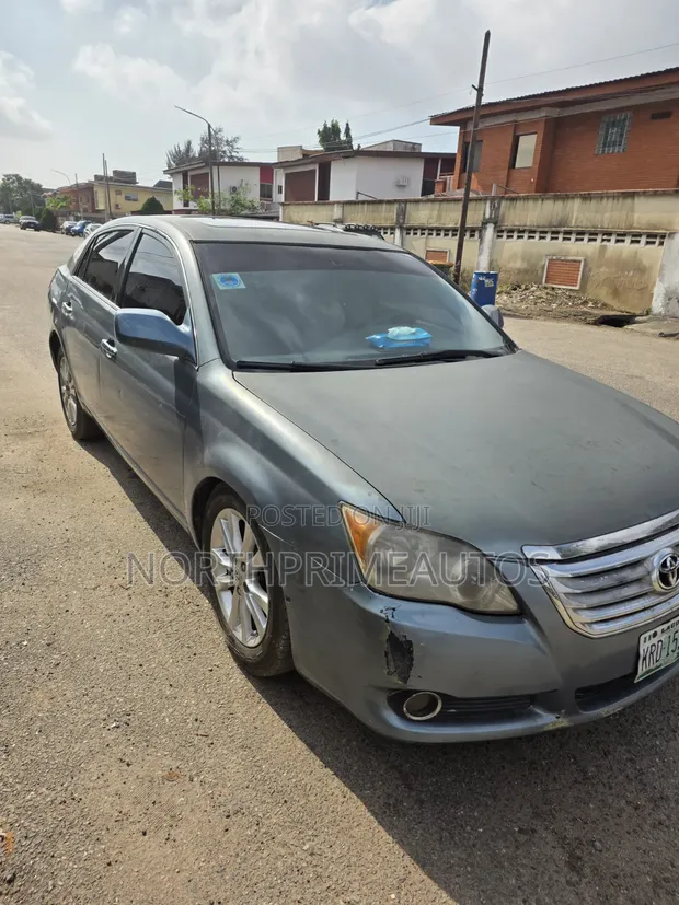 2008 Toyota Avalon XL Sedan FWD - 1