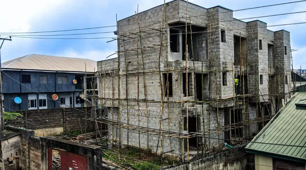 4-Bedroom Uncompleted Townhouse/Terrace in Unity Estate, Ogba GRA - 1