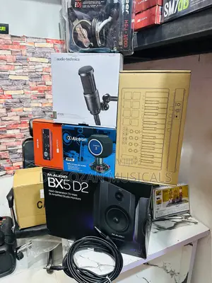 Complete Studio Bundle Set Up - M-Audio Studio Monitors