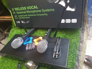 Greystone GM 9000 Dual UHF Wireless Microphone System