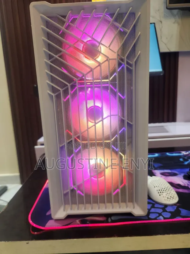 New Gigabyte GB-BRi5-8250 Desktop Computer, Ryzen 7, 32GB RAM, 1TB SSD - 1