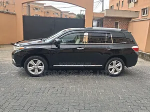 Toyota Highlander 2012 Black