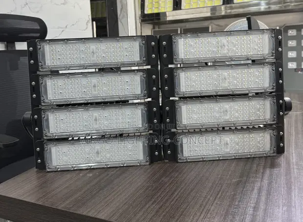 400W LED Flood Light - 1