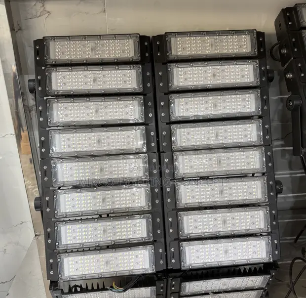 800W Industrial LED Flood Light - 1