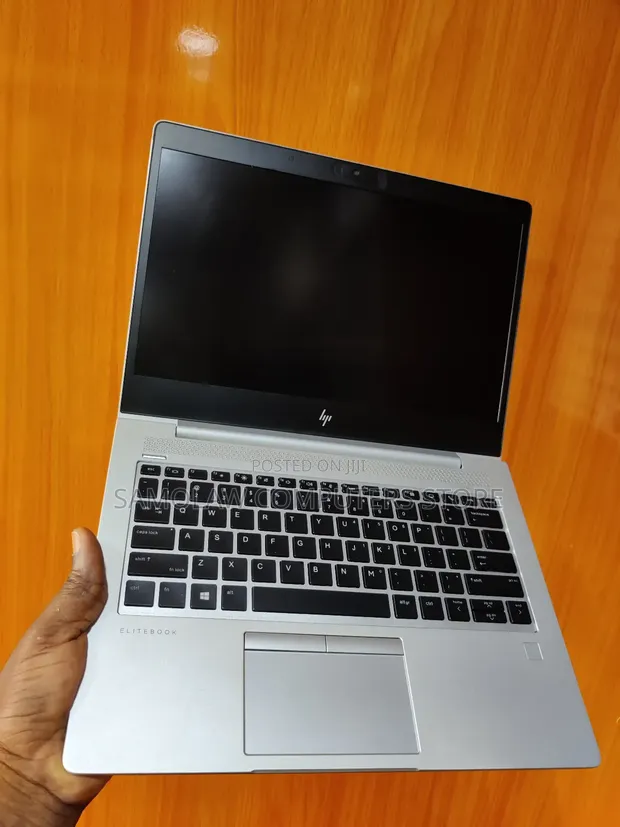 Laptop HP EliteBook 830 G6 - 8GB RAM, 256GB SSD - 1