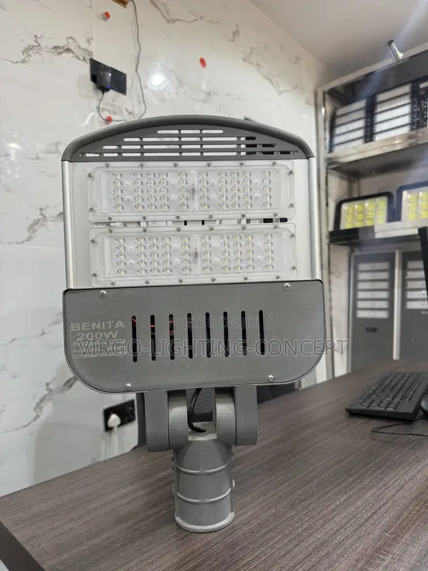 100W LED Flood Light - Benita - 1