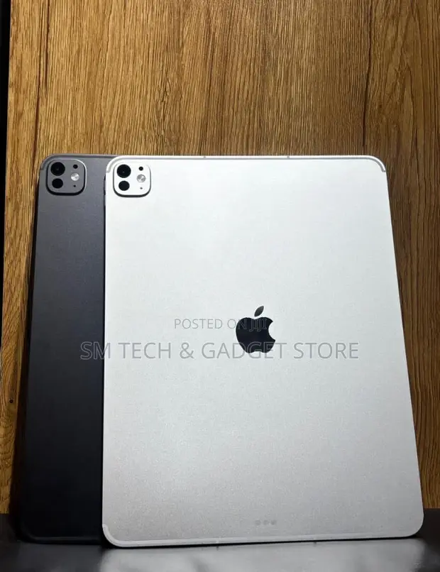 Apple iPad Pro 13" (2025) 256GB Gray - 1