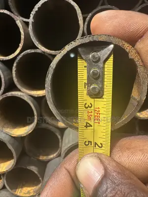 40mm (1 1/2 inch) Round Steel Pipes