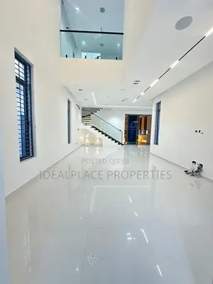 5 Bedroom Duplex with Pool & BQ in Lekki Phase 1