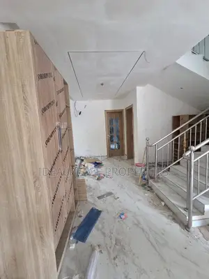5 Bedroom Duplex with BQ in Adeniyi Jones, Ikeja