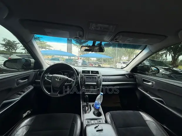 2017 Toyota Camry XSE Sedan - Gray - 1