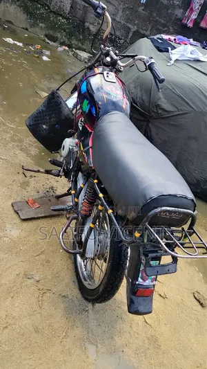 Bajaj Boxer 2024 Black