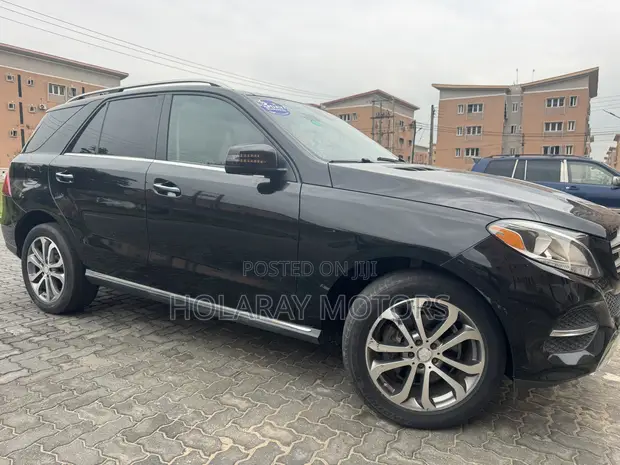 Mercedes-Benz GLE 350 2016 Black - 1
