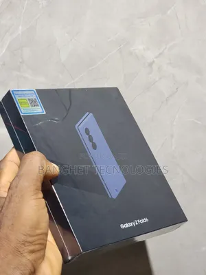 New Samsung Galaxy Z Fold6 256GB Blue