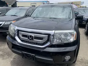 2011 Honda Pilot Touring w/RES/Navi 4WD SUV