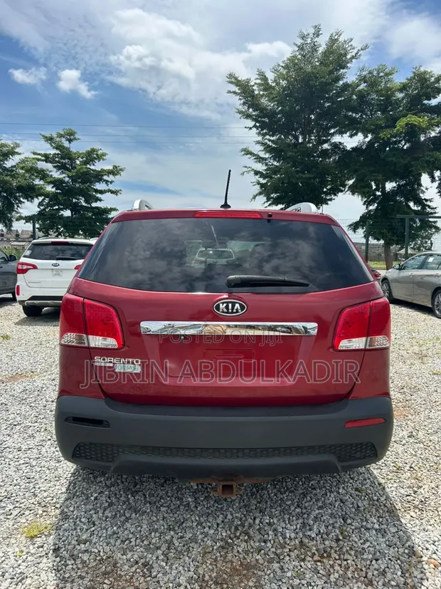 2013 Kia Sorento LX V6 Maroon - 1