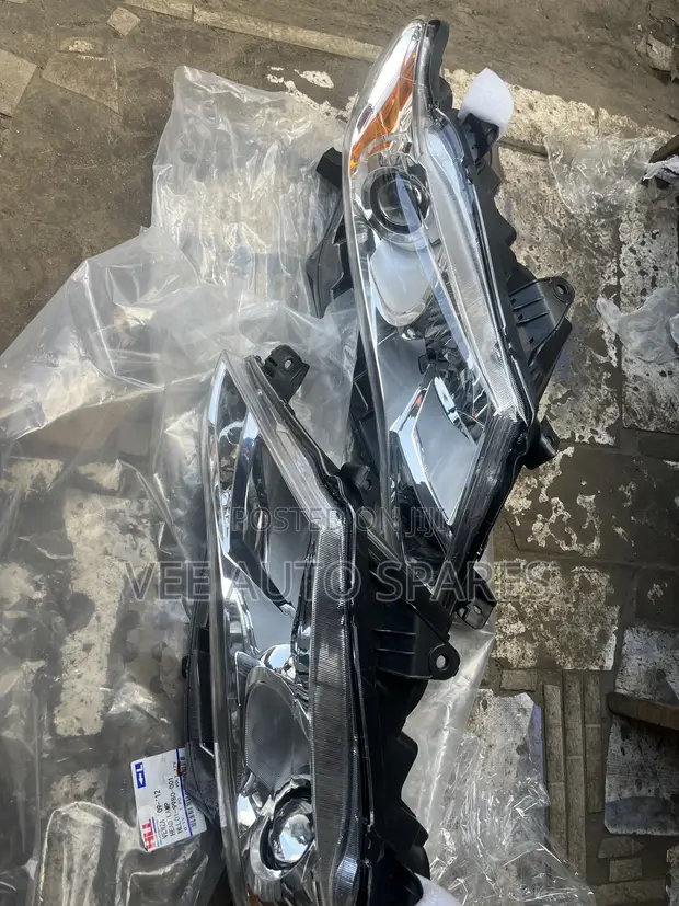 Toyota Venza Headlamp (2009-2012) - 1