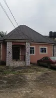 Dukiyar 1858 sqm tare da Gidajen 3 da Flats 4, Umuahia - 1