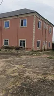 Dukiyar 1858 sqm tare da Gidajen 3 da Flats 4, Umuahia - 4