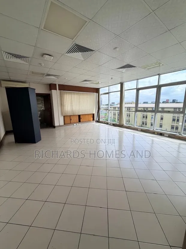 940 sqm Commercial Space for Rent in Victoria Island - 1