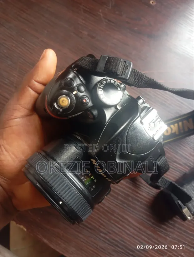 Nikon D3200 DSLR Camera da 58mm f/1.8 Prime Lens - 1
