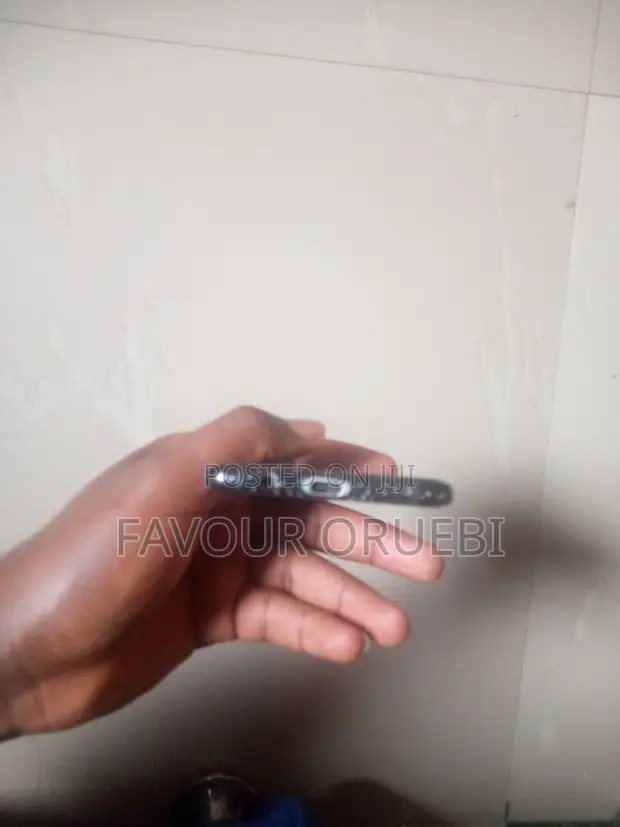 Samsung Galaxy S9 Plus 64GB Black (Screen Fault) - 1