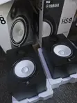 Yamaha HS8 Studio Monitor - 2