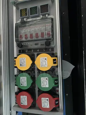Brand New 6-Way Power Distribution Box