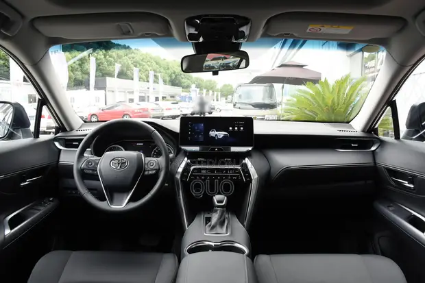 Toyota Harrier 2024 Baki - 1