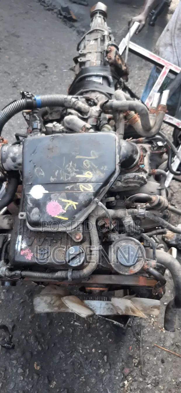 Injin Toyota Prado 2TR - 1