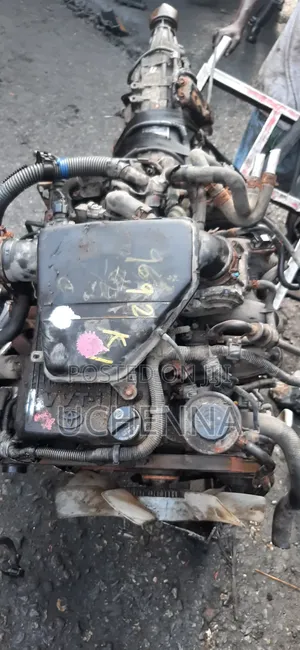 Toyota Prado 2TR Engine