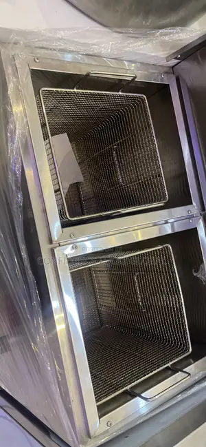Standing Deep Gas Fryer - 20L Capacity