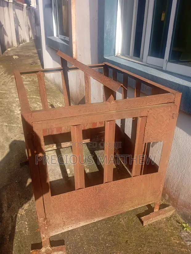 Generator House/Cage - Used - 1