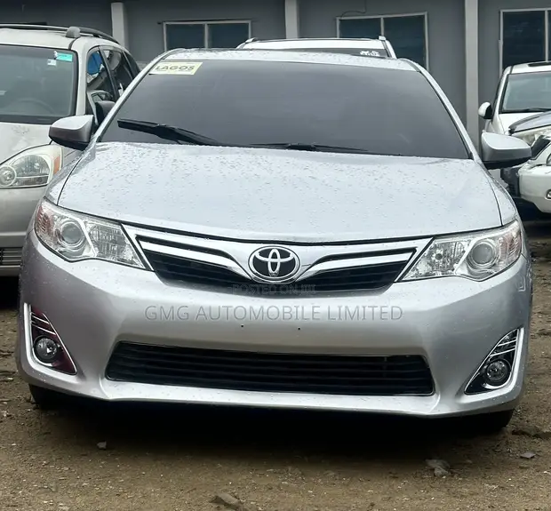 2012 Toyota Camry XLE Sedan - 1