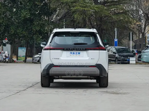 Toyota Frontlander 2025 Fari - 1