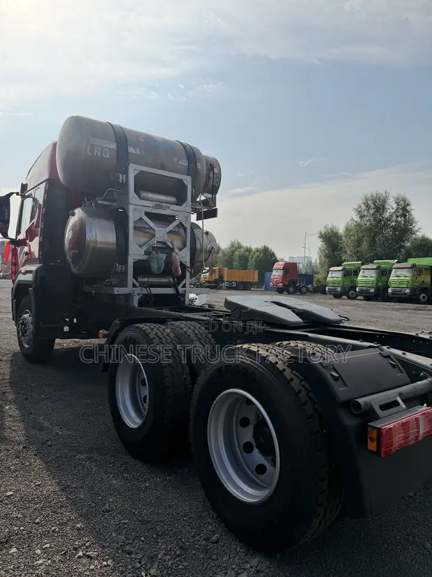 CNHTC Howo Tractor Unit 2020 Red - 1