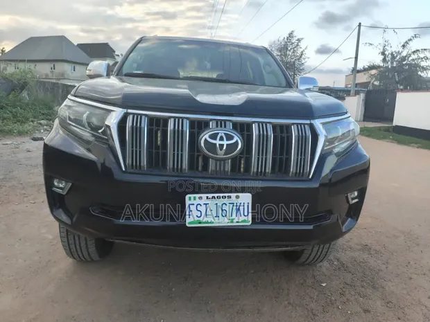 Toyota Land Cruiser Prado 2014 Black - 1