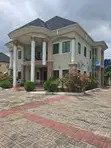 8-Bedroom Duplex tare da 2-Bedroom Flat a Guzape, Abuja - 3